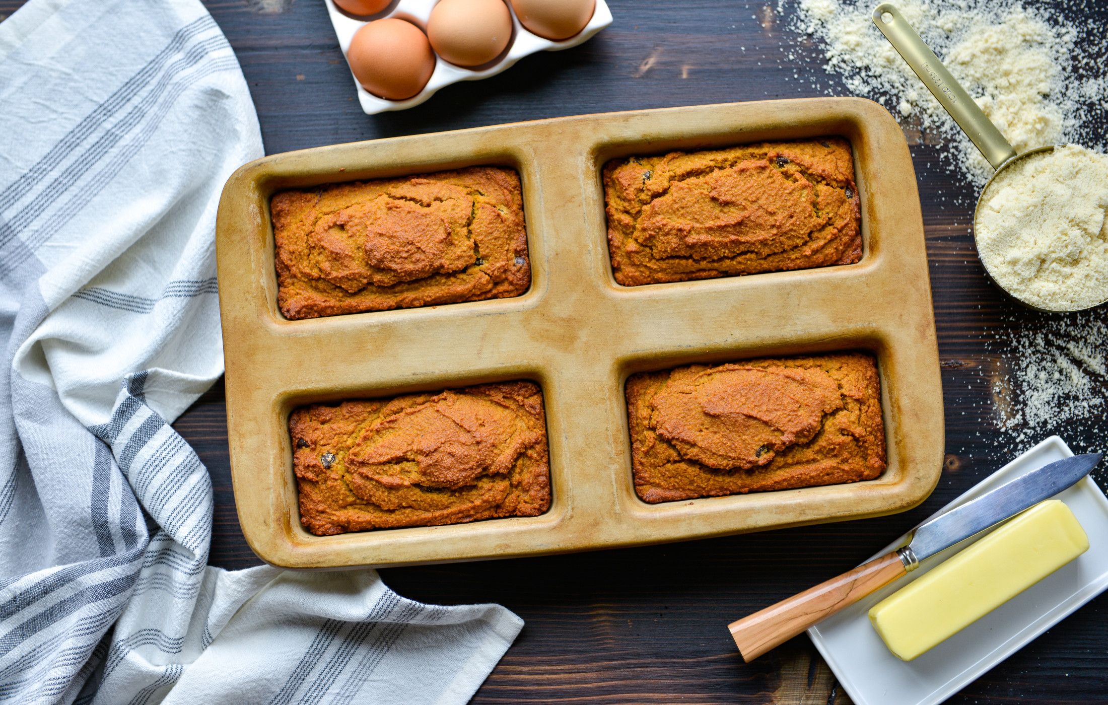 PALEO PUMPKIN CHOCOLATE CHIP BREAD-2
