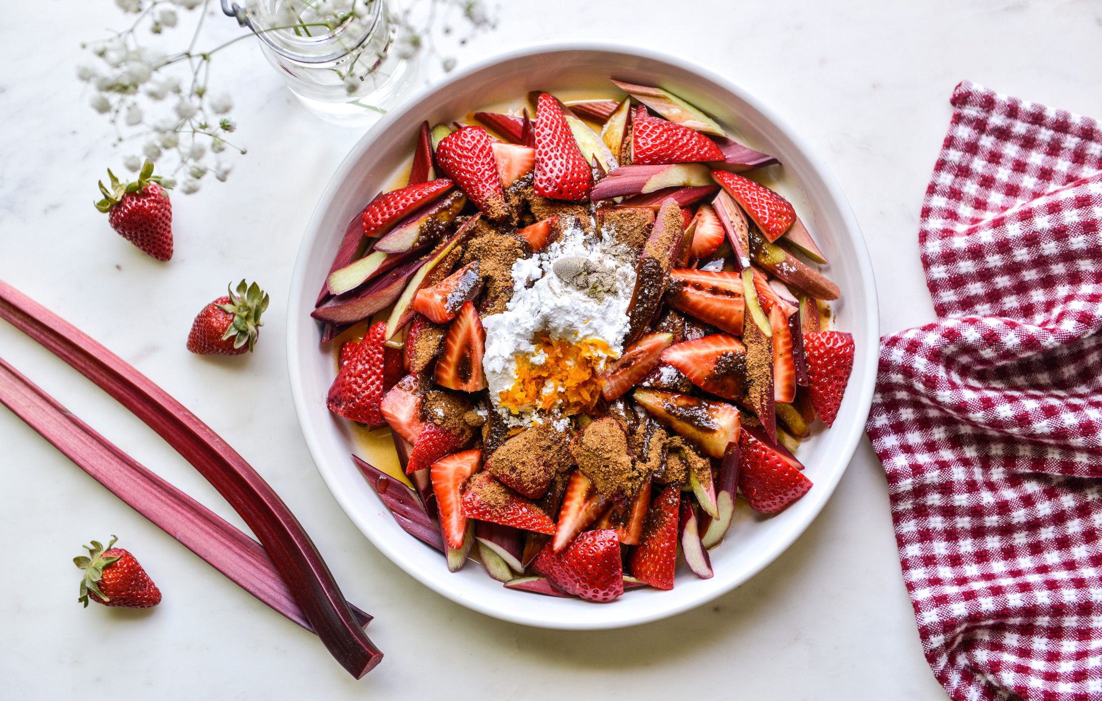 STRAWBERRY RHUBARB CRISP GLUTEN-FREE-2